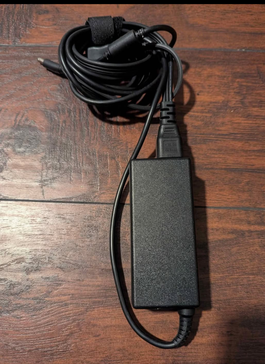 Dell AC/DC Laptop Adapter Charger - 19.5V 65w - LA65NS2-01