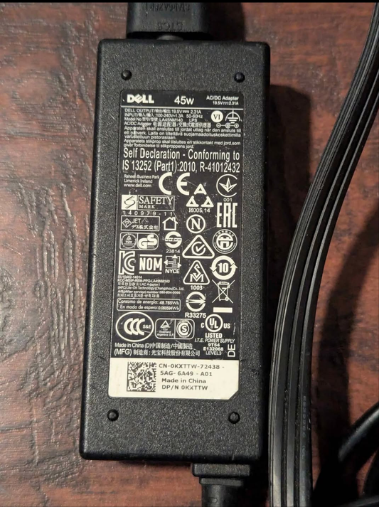 Dell AC/DC Laptop Adapter Charger - 19.5V 45w - LA45NM140